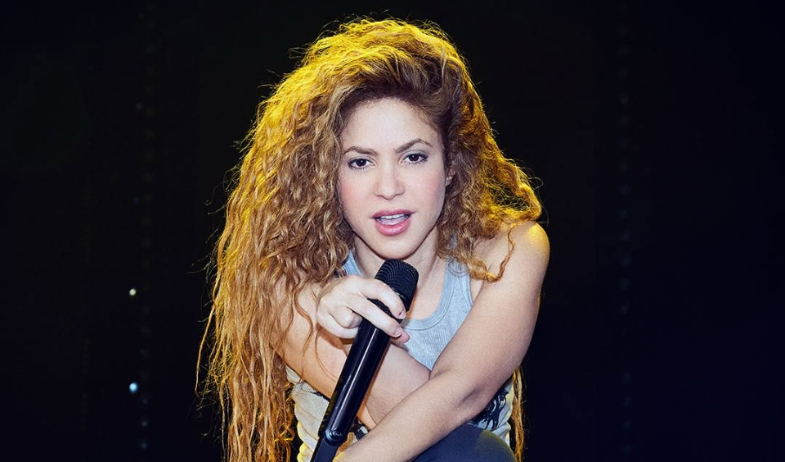 Shakira lanza una nueva versión de su clásico ‘Estoy aquí’ con el dj brasileño Papatinho 