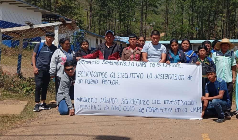 Estudiantes de la UAPI exigen mejoras en la educación y denuncian corrupción en la rectoría 