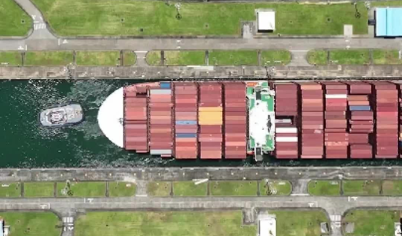 Autoridad del Canal de Panamá aclara que buques estadounidenses no están exentos de pago 