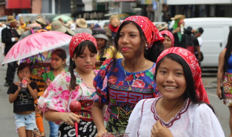 16 de febrero en Arraiján, primer Desfile de las Mil Molas 