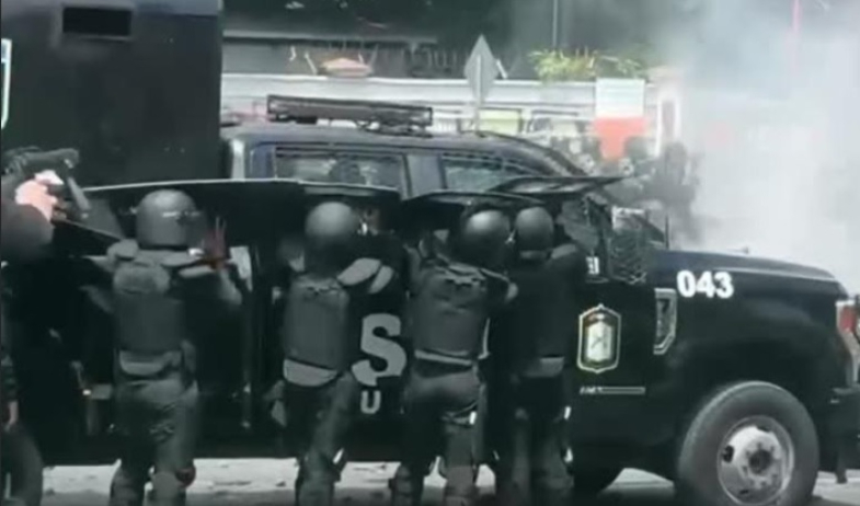 ¡Caos! Suntracs y la Policía Nacional se enfrentan... Mulino se pronuncia  