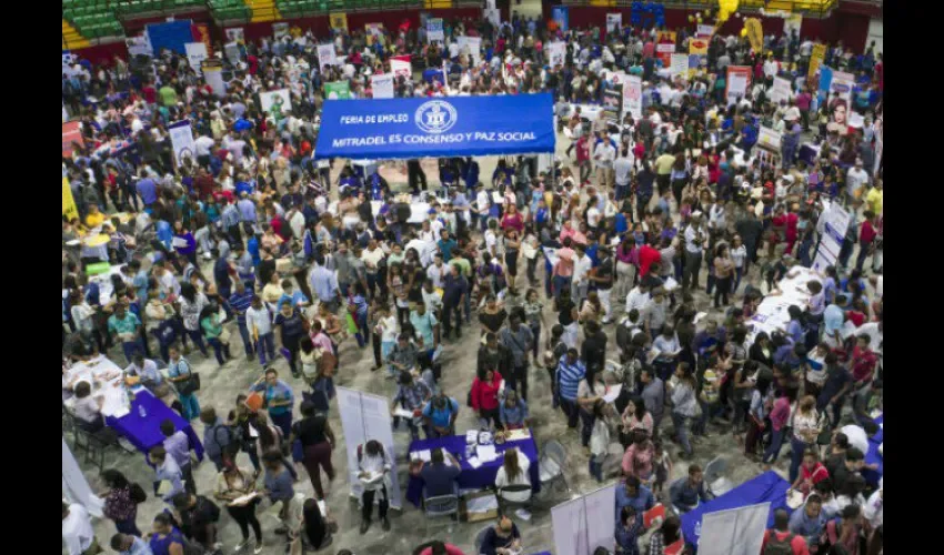 Foto ilustrativa de ferias de empleo. 