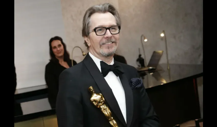  Gary Oldman