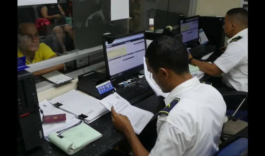 Las oficinas a nivel nacional se encuentran abiertas desde las 8:00 am, para atender los trámites. 