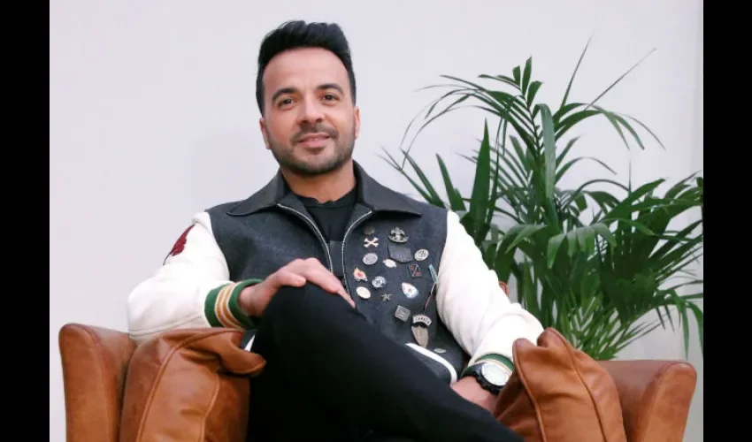 Luis Fonsi. 