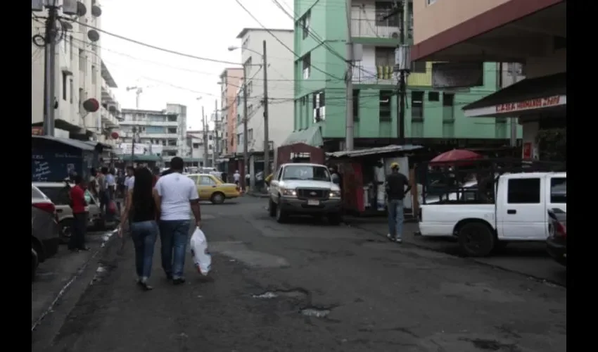 Rescatan a mujer de una muerte segura : Fotos Ilustrativa 