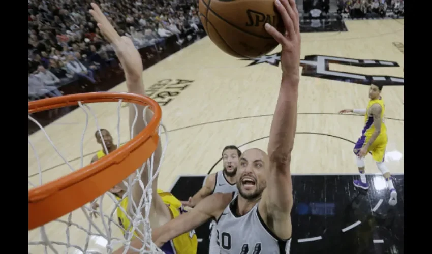 El exjugador  Manu Ginobili. Foto:AP 