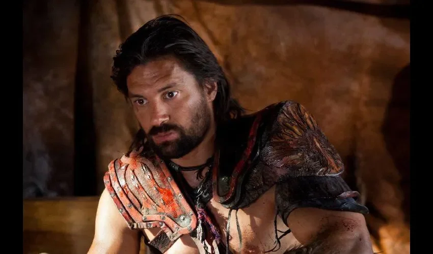 Manu Bennett