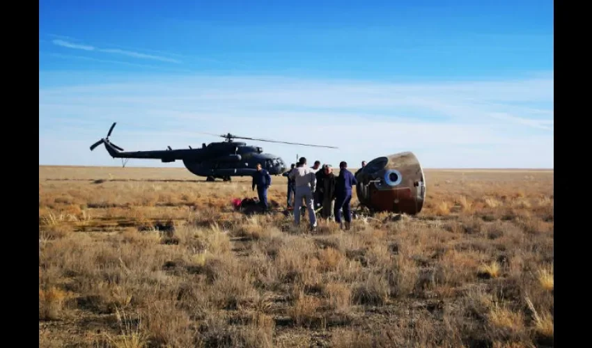 Dos astronautas sobreviven tras fallar lanzamiento de nave rusa.