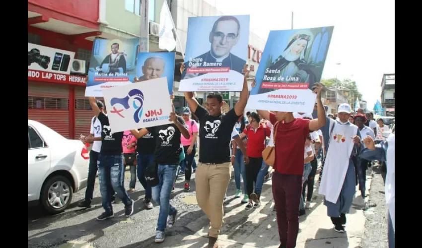 Foto ilustrativa de la presencia de jóvenes interesados en la actividad. 