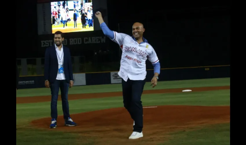 Mariano Rivera hizo el lanzamiento de honor en la Serie del Caribe 2019.