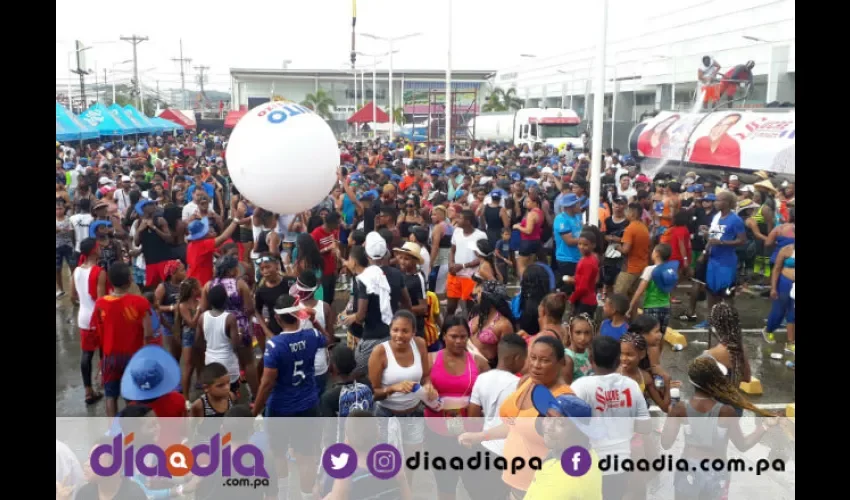 En Juan Díaz lo que sobró fue agua. Foto: Jesús Simmons