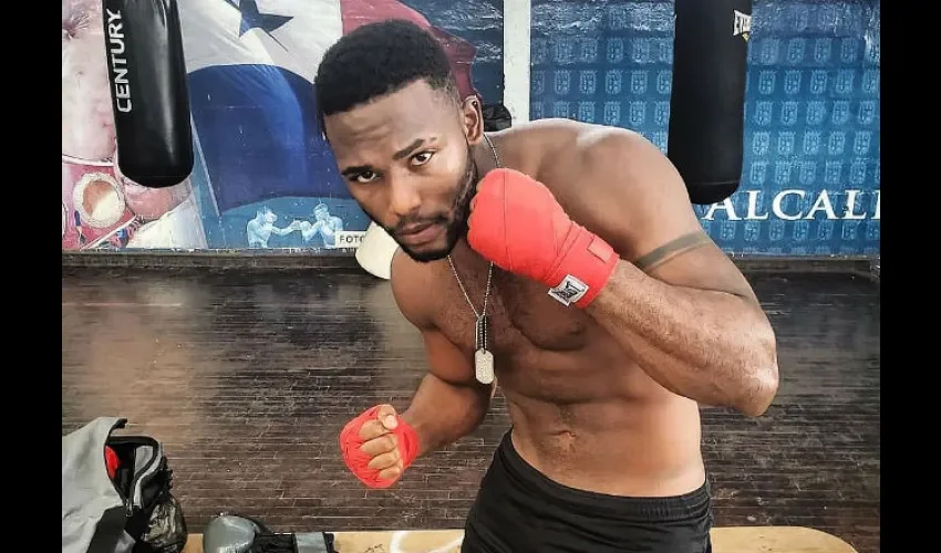 Está practicando boxeo. Foto: Instagram