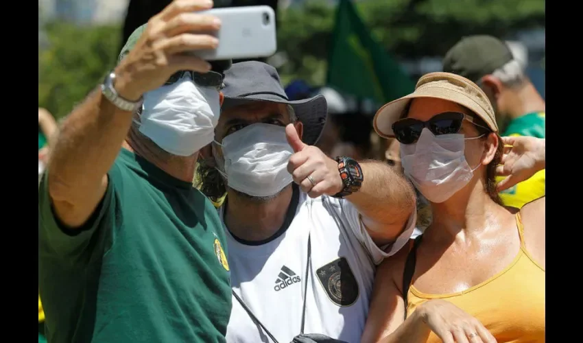 El Covid-19 ya comenzó a disminuir en algunos países (Foto: REUTERS/Marcelo Carnaval)