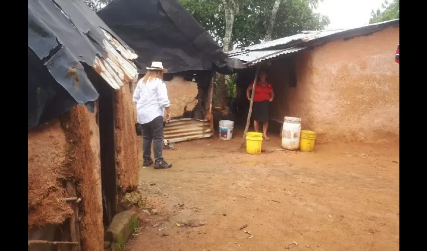 Foto ilustrativa de una de las familias afectadas. 