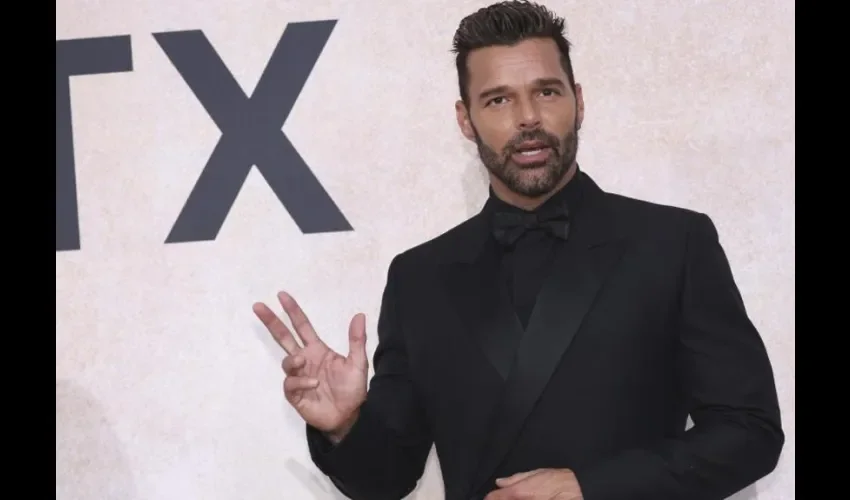 Ricky Martin interpretó a Antonio D'Amico, pareja de Gianni Versace.  