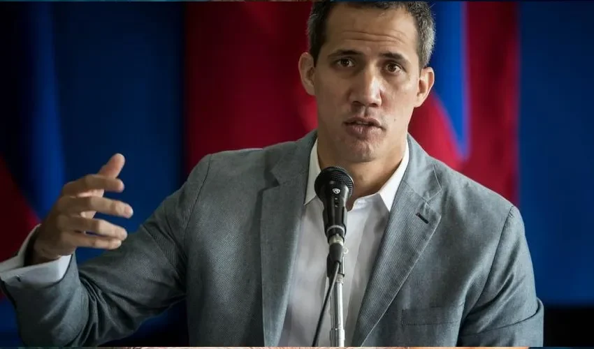 Guaidó durante una conferencia. 