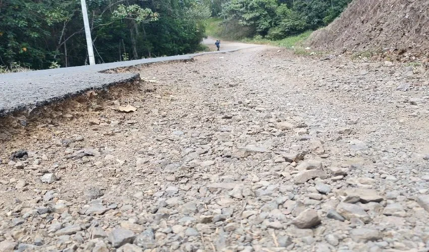 Vista de las calles en mal estado. 