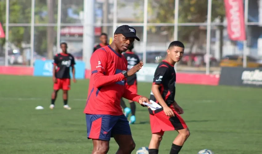 Jorge Dely durante el primer día de entrenamiento.