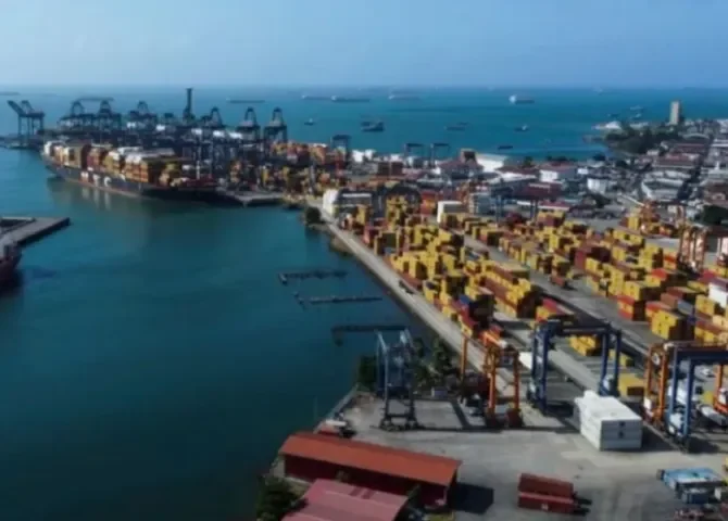  Puerto del Canal de Panamá. Foto: EFE 